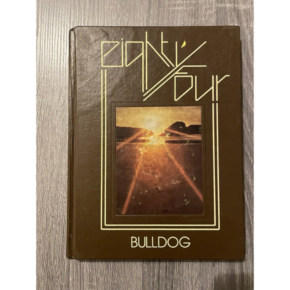 1984 Bulleye MO BULLDOG Yearbook Good Shape Signed & Drawn In See Pics - Picture 1 of 7
